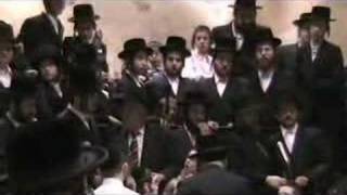 munkatch yeshiva choir chanuka sample 5