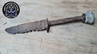 EXTREMELY rusty vintage hunter knife - Restoration