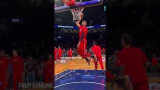 Why is dunking painful for NBA players?