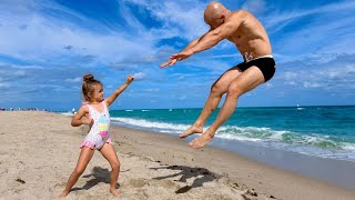 Little Girl Shows Unreal Strength – Bodybuilder Can’t Handle It!