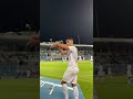 حمدالله مع الجمهور بعد خروجه كبديل امام الهلال 💛😍