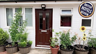 Mon Repos Private Rooms Heathrow Airport | London, United Kingdom | Hotel Review 🏩