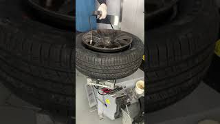 Tire air bursting 타이어불뻥 (위험한 작업이니 따라하시면 안되요)