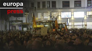 Manifestantes en València piden la dimisión de Mazón por su gestión tras la riada