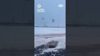 Strong winds in Hampton Beach during snowstorm