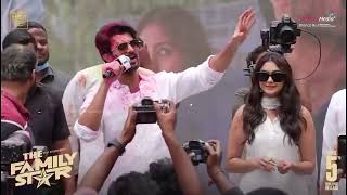 Vijay Devarakonda And Mrunal Thakur At Holi Celebrations | Family Star | Shreyas Media