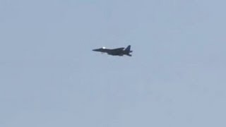 F15戦闘機の機動飛行 \