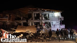 Turkey hit by two more powerful earthquakes two weeks after disaster