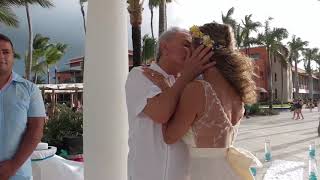 Daniela y José Boda en Punta Cana 14 febrero 2018  Playa Bávaro República Dominicana