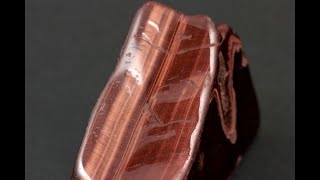 レッドタイガーアイ (赤虎目石) 原石 磨き 174g / Red Tiger's Eye