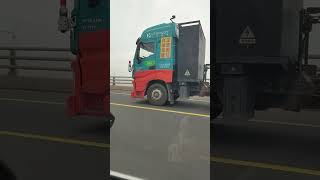 无人驾驶货车上路China's driverless trucks hit the road