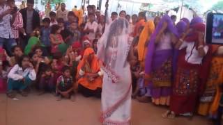 Village bhabhi dance. New Bhojpuri song