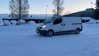 Köp Skåpbil Renault Trafic på Klaravik