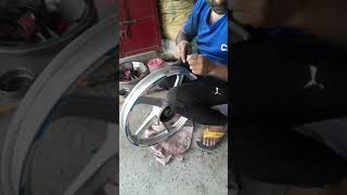 Tube tyre to tubeless