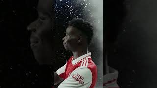 Bukayo Saka signs new Arsenal contract!  🔥#shorts