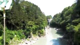 天龍峡：つつじ橋を渡る20090523