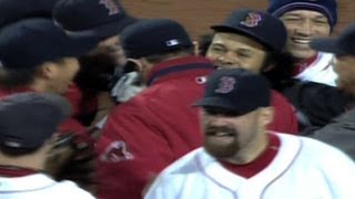 2007 ALCS Game 7: Crisp's grab sends Sox to World Series