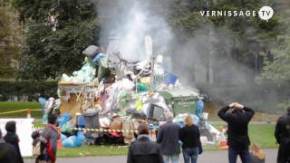 Wolfgang Ganter & Kaj Aune: (Flying) Trash at Frieze Art Fair