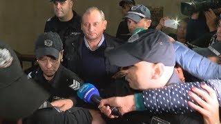 Обвиненият в блудство директор: Надявам се истината да излезе наяве