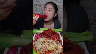 ตำขนมจีนกากหมูนัวๆ ทานคู่กับซี่โครงหมูรมควัน แซ่บหลายๆ