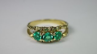 Vintage Chic! 0.80pts Stunning Colombian Emerald \u0026 Gold 3 Stone Band Ring 10k