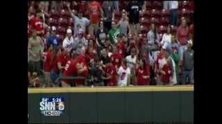 SNN6: CINCINNATI REDS FAN CATCHES 2 HOMERUNS