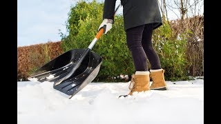 Обзор лопаты для уборки снега Fiskars SnowXpert 143001