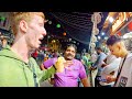 Joking with friendly Indians at Mumbai's most famous falooda shop 🇮🇳