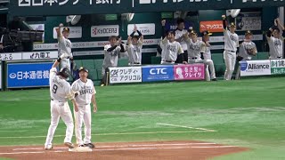 柳田悠岐がタイムリーを打った時のベンチの一体感がやばい！！！