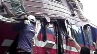 Colombo Kandy Intercity Express Train Collided in Alawwa