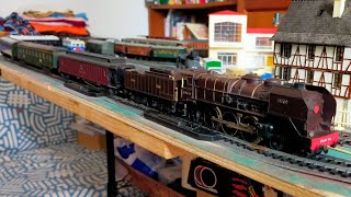 French express hauled by the incredible Jouef loco \