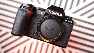 Fujifilm X-S10 HANDS ON First Impressions & Size Comparison to X-T4