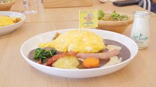 #100富良野オムカレーを食べる