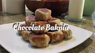 COOKING WITH OKI | CHOCOLATE BAKPIA | RICH \u0026 MOIST DARK CHOCOLATE FILLING