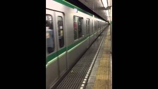 東京メトロ千代田線町屋駅にて。南行き電車到着！TOKYO METRO CHIYODALINE