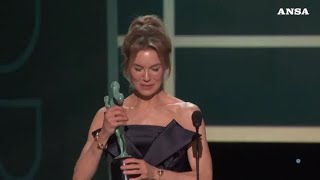 Sag Awards 2020, trionfano Rene'e Zellweger e Joaquin...