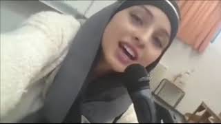 Muslim girl saying Tala' al Badru 'Alayna(arabic nasheed)(no music)