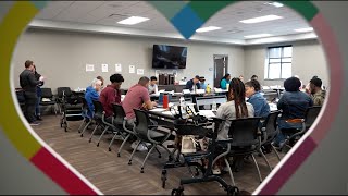 Hatch Bloomington contestants prepare to pitch