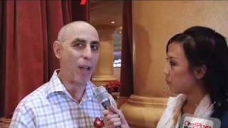 Poker Buzz -- Players Shave Heads For Thuy Doan