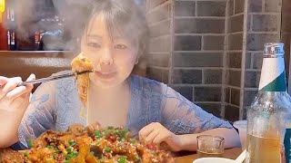 【一颗舒菜】5斤大公鸡，3瓶啤酒，小菜眼里只有这道重庆经典江湖菜，吃嗨了！