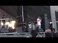 6lack performs Let Her Go at Grandoozy