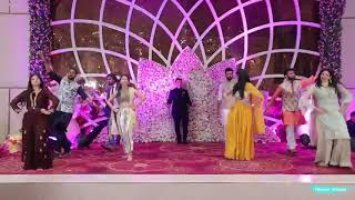 Groom Squad does a Flash Mob on Gallan Goodiyan song at Sangeet Ceremony... ♥️