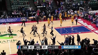 Ramon Harris Sinks Incredible Buzzer-Beating Put-Back!