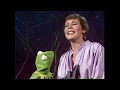 Muppet Songs: Helen Reddy - You and Me Against the World