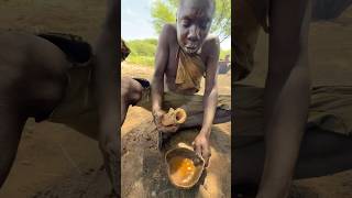 Wow😮😋It’s Lunchtime See how Hadzabe cooks their favorite meal today#hadzabetribe#villagelife#food