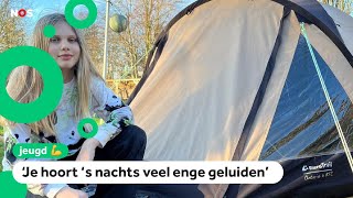 Nora slaapt al 8 maanden in een tent: zelfs op wintervakantie