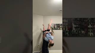 ⬆️➡️⬇️ #funny #sister #challenge #ticktock #music #trending #dance #siblings