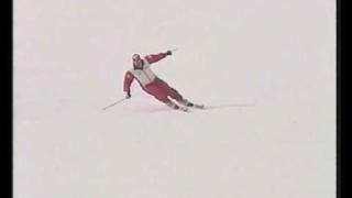 Slow motion demo of a GS turn on a steep pitch by coach Greg (www.youcanski.com)