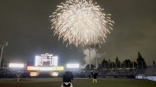 サプライズで神宮球場に花火が上がる！