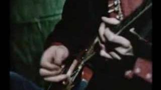Eric Clapton & his Gibson SG (1968)